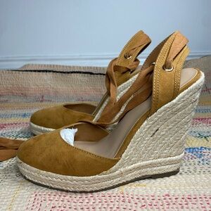 Nine West Espadrilles High Wedge Size 8